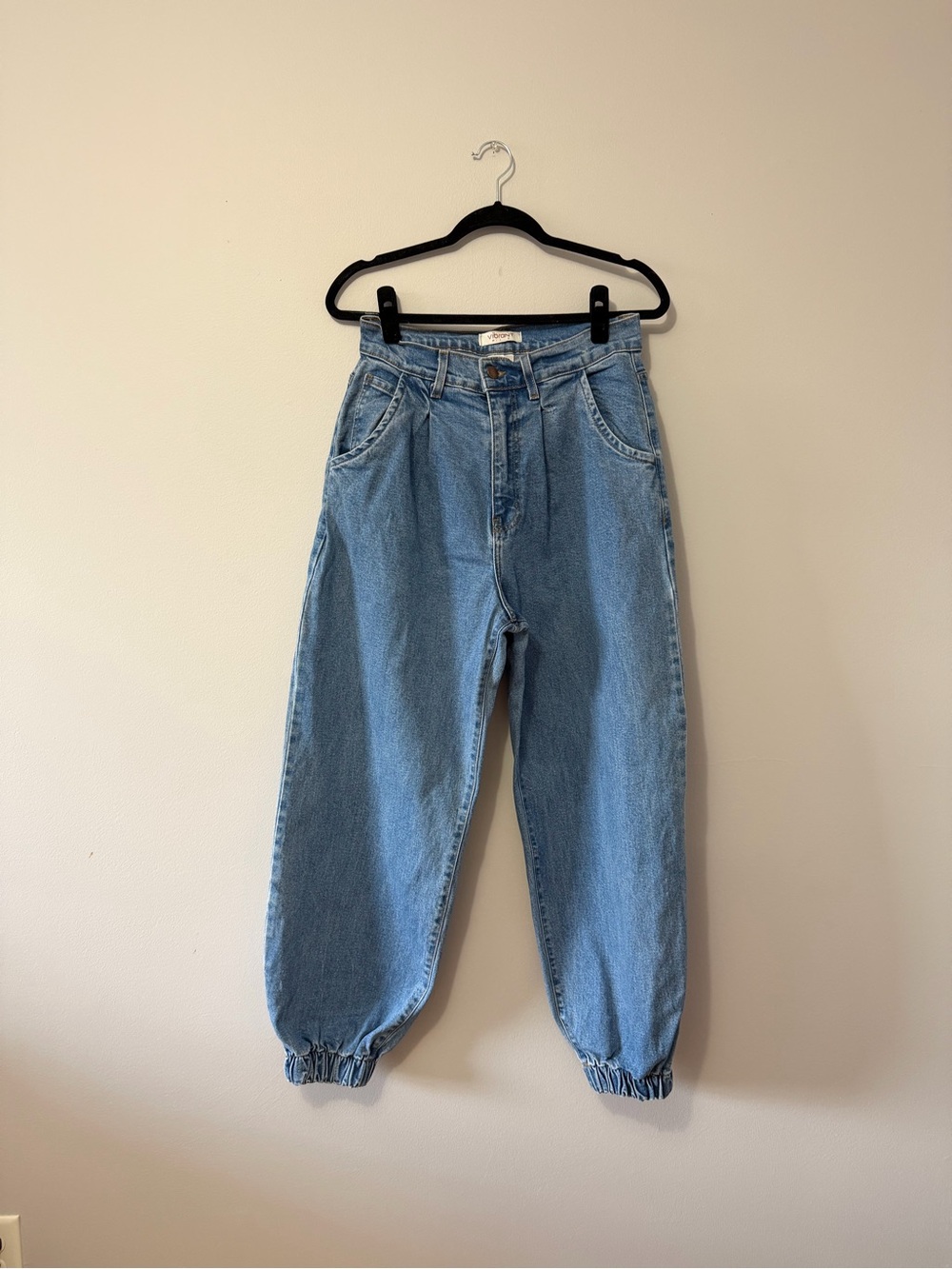 Vibrant High Rise Barrel Jeans in Blue Size M (W29)